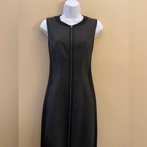 Tahari Sz 6 Dark Grey & Black Sheath Dress. Slimming fabric placement. Front Zip